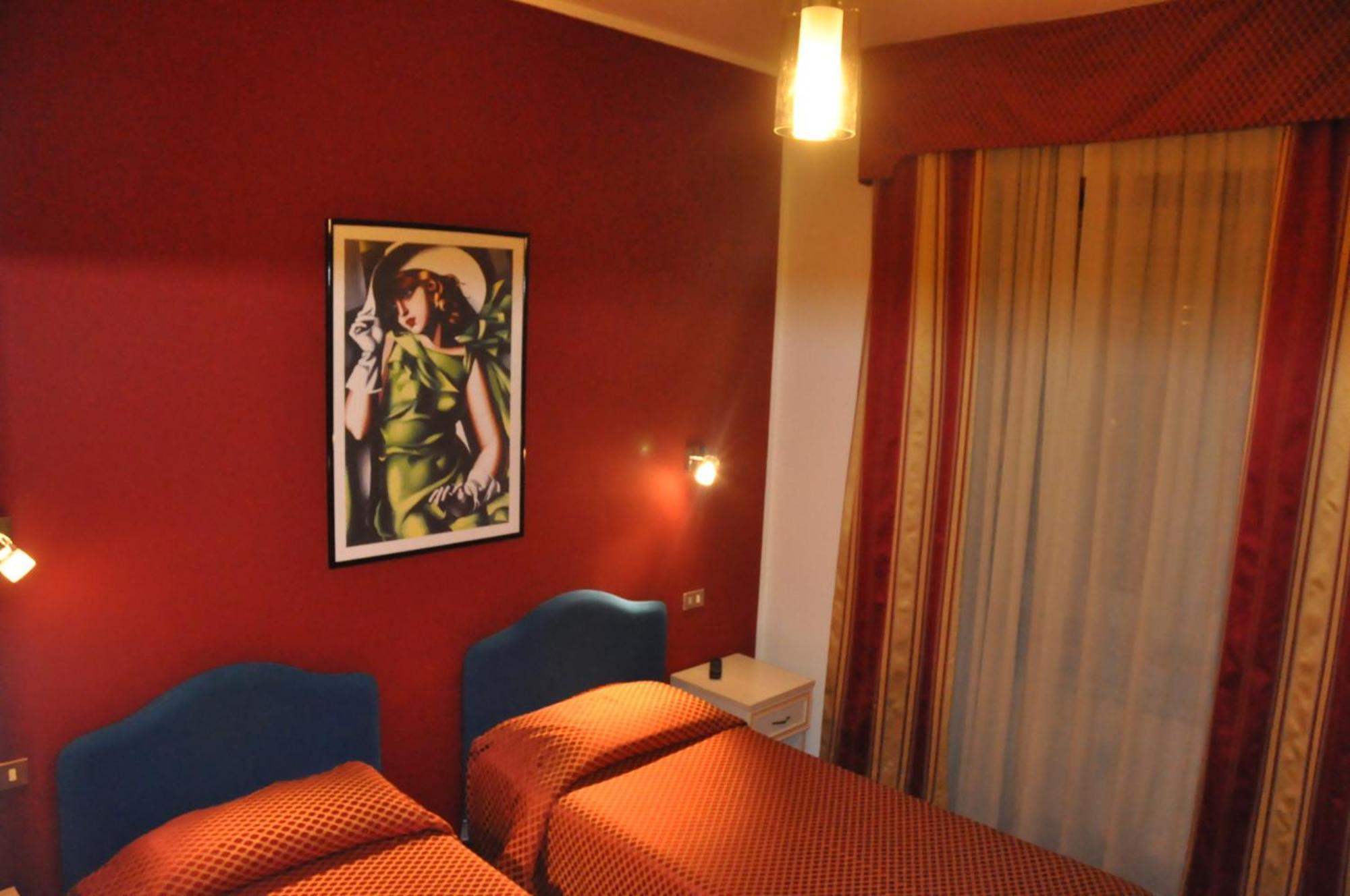 Hotel Vittoriano 3*